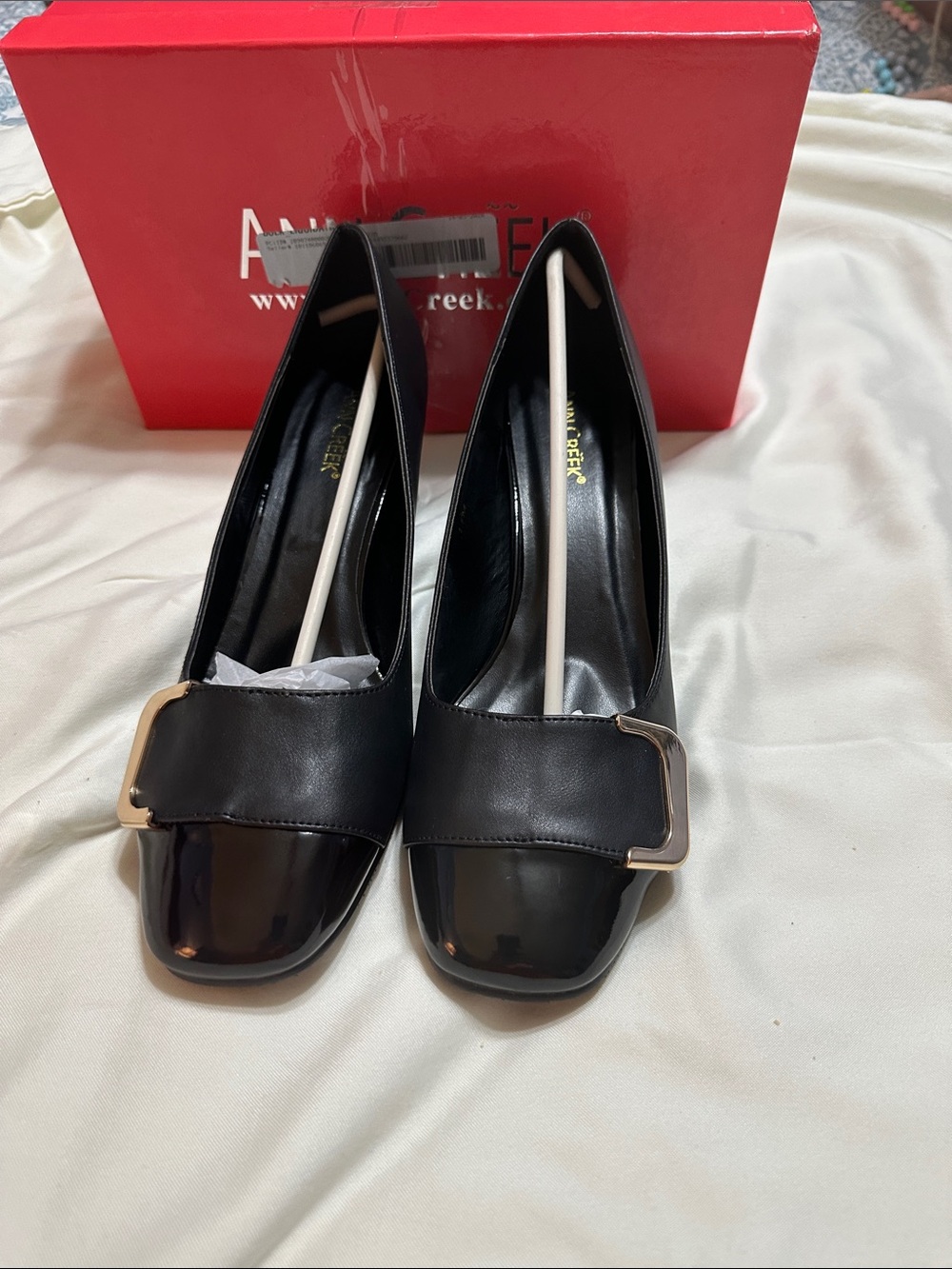Ann Creek Black Women’s Heels with Gold Buckle size 11 M
